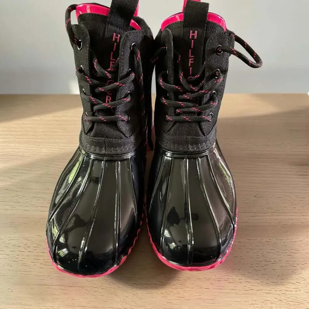 Tommy Hilfiger Women's Size 9 Black and Pink Duck Boots